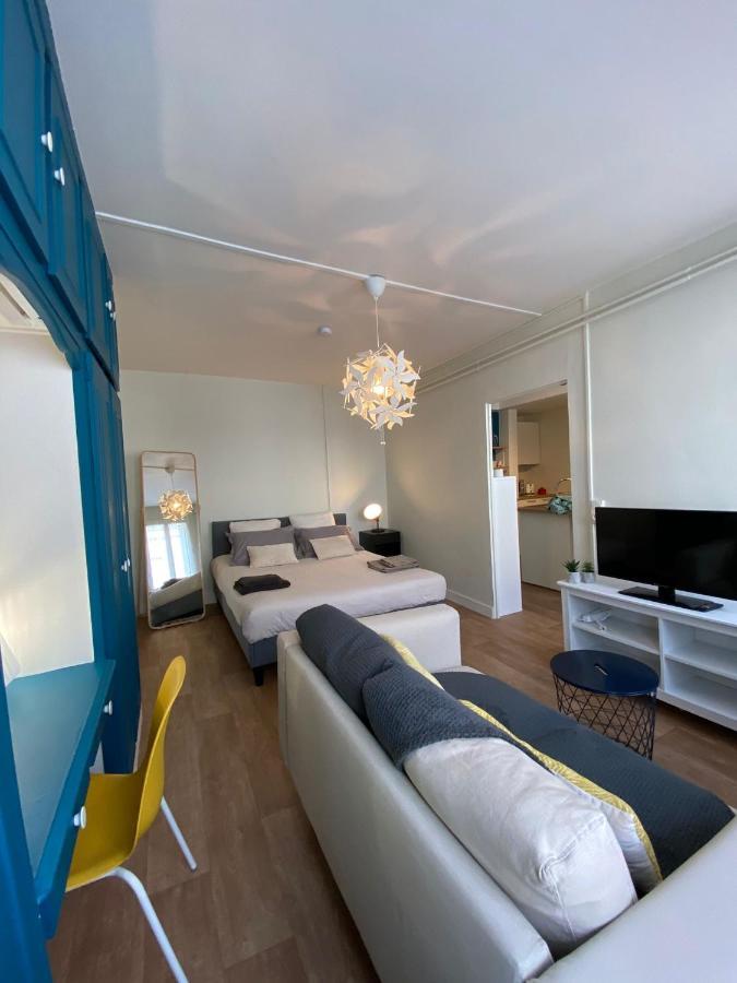 Cosy T1 ! Proche Commerces Et Axes Routiers Château-Renault Esterno foto